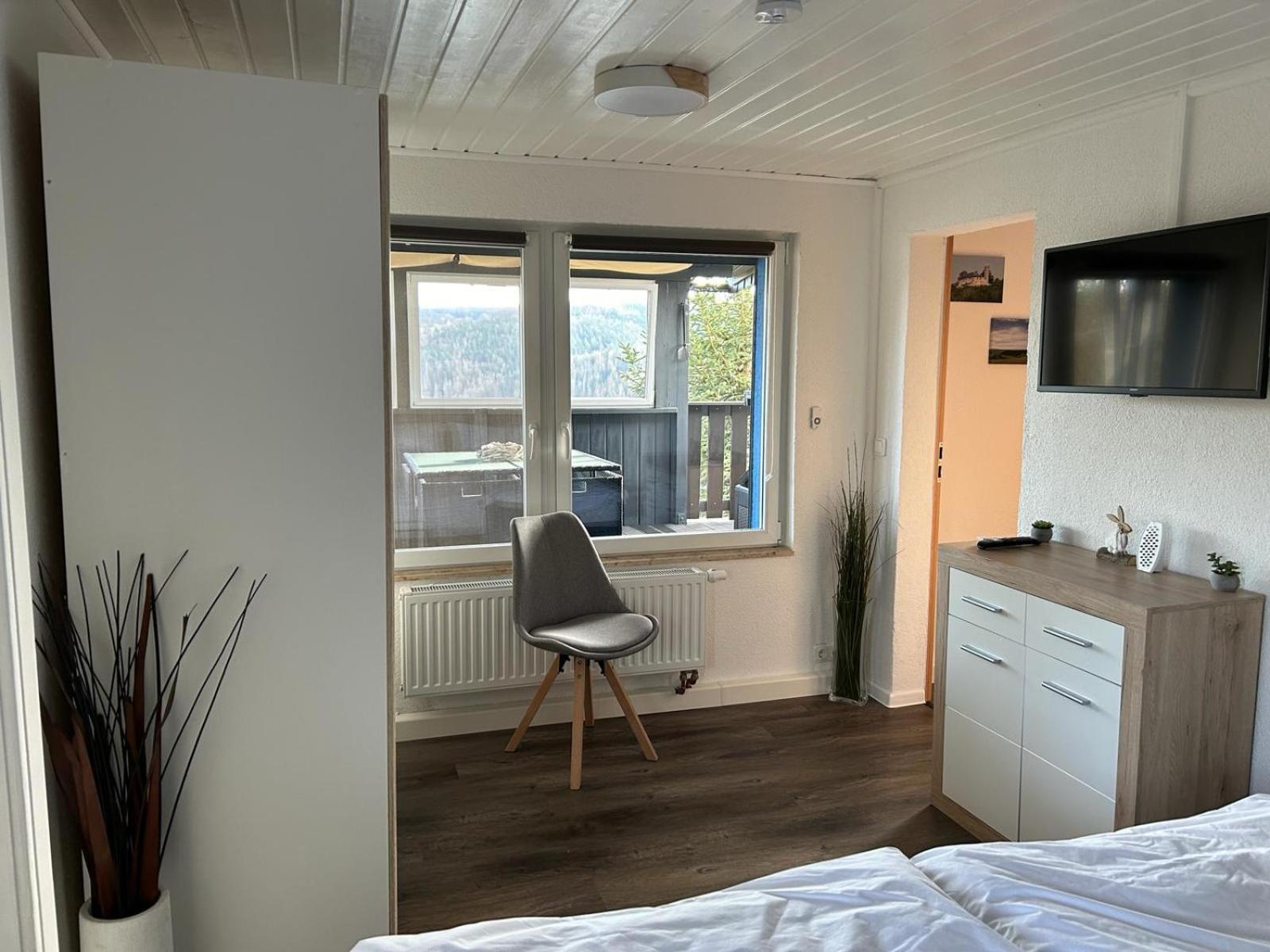 Bungalow Schwarzatalblick In Bad Blankenburg Ortsteil Boehlscheiben Exterior foto